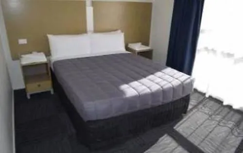 Four Canoes Hotel Rotorua 3*,